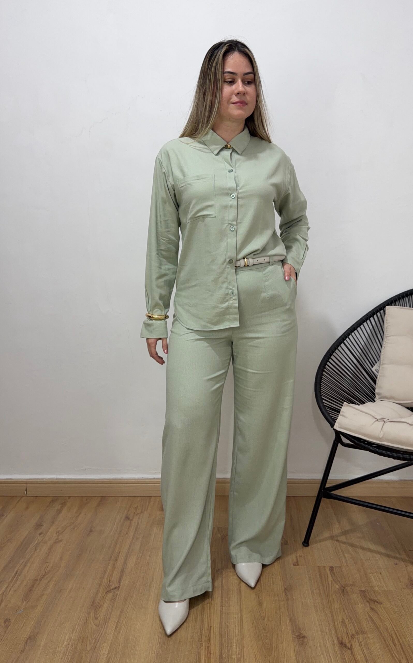 Conjunto PA feminino camisa e calça pantalona 100% linho - Imagem 4